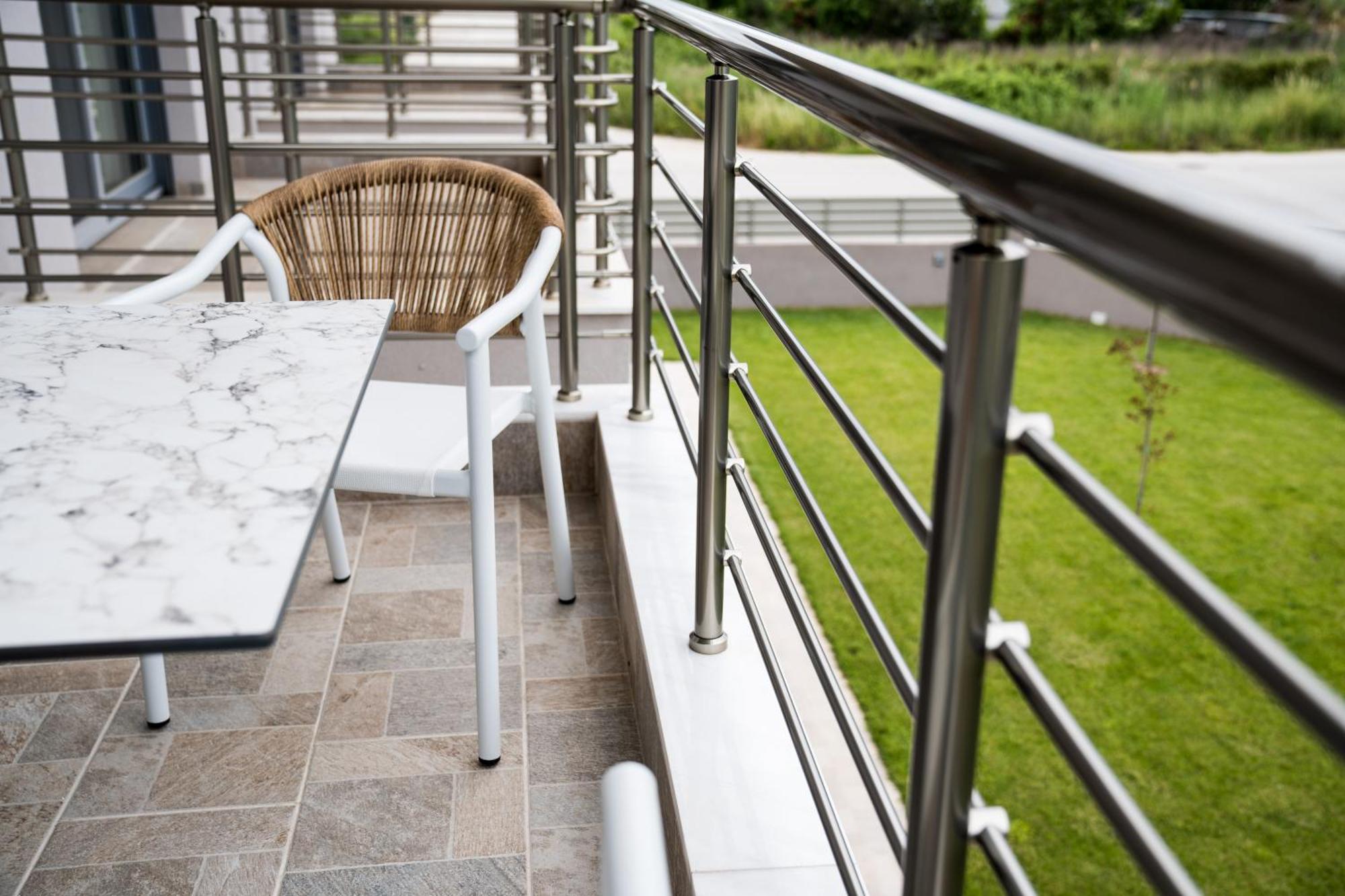 La Cruz Luxury Apartments スタブロス エクステリア 写真