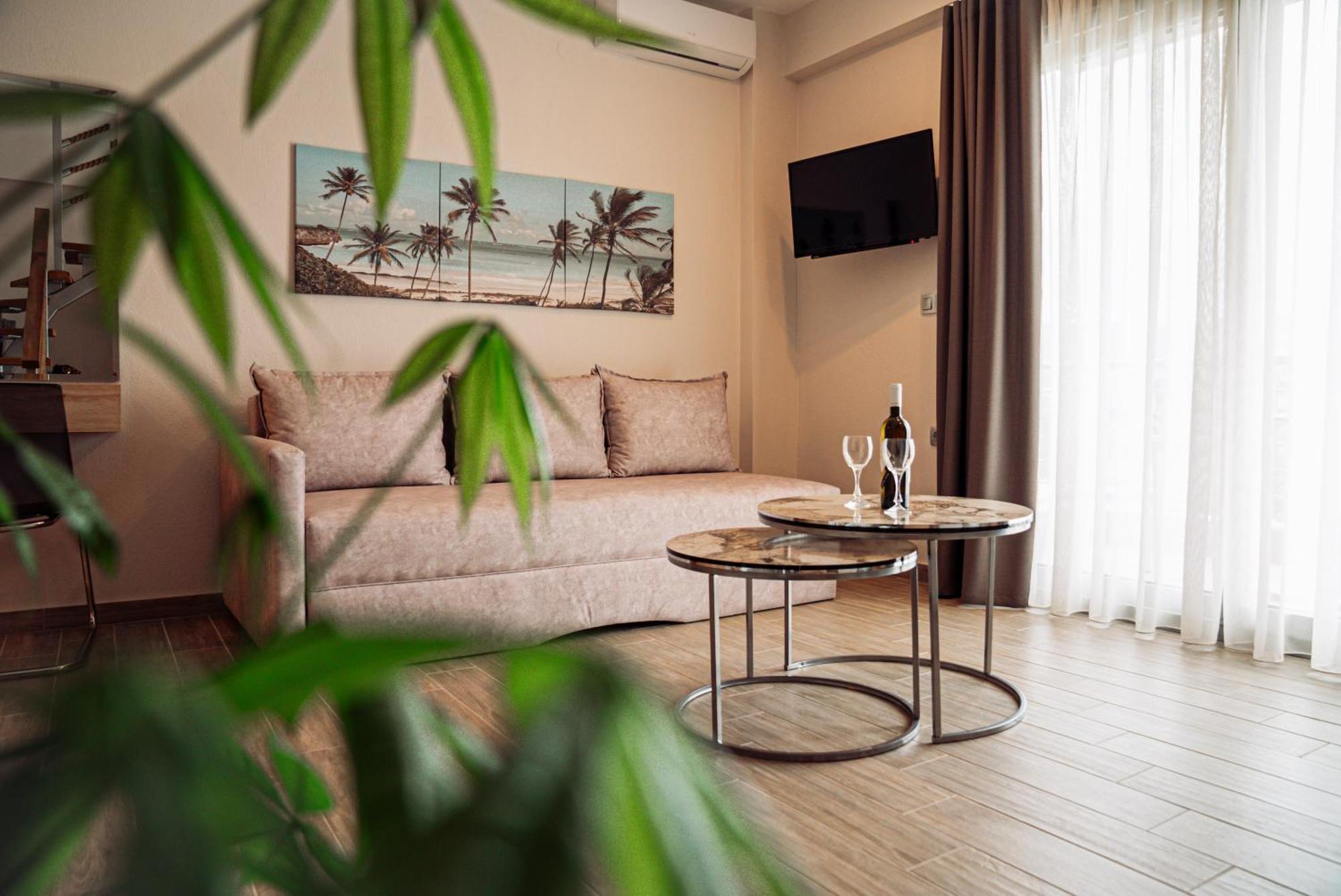La Cruz Luxury Apartments スタブロス エクステリア 写真