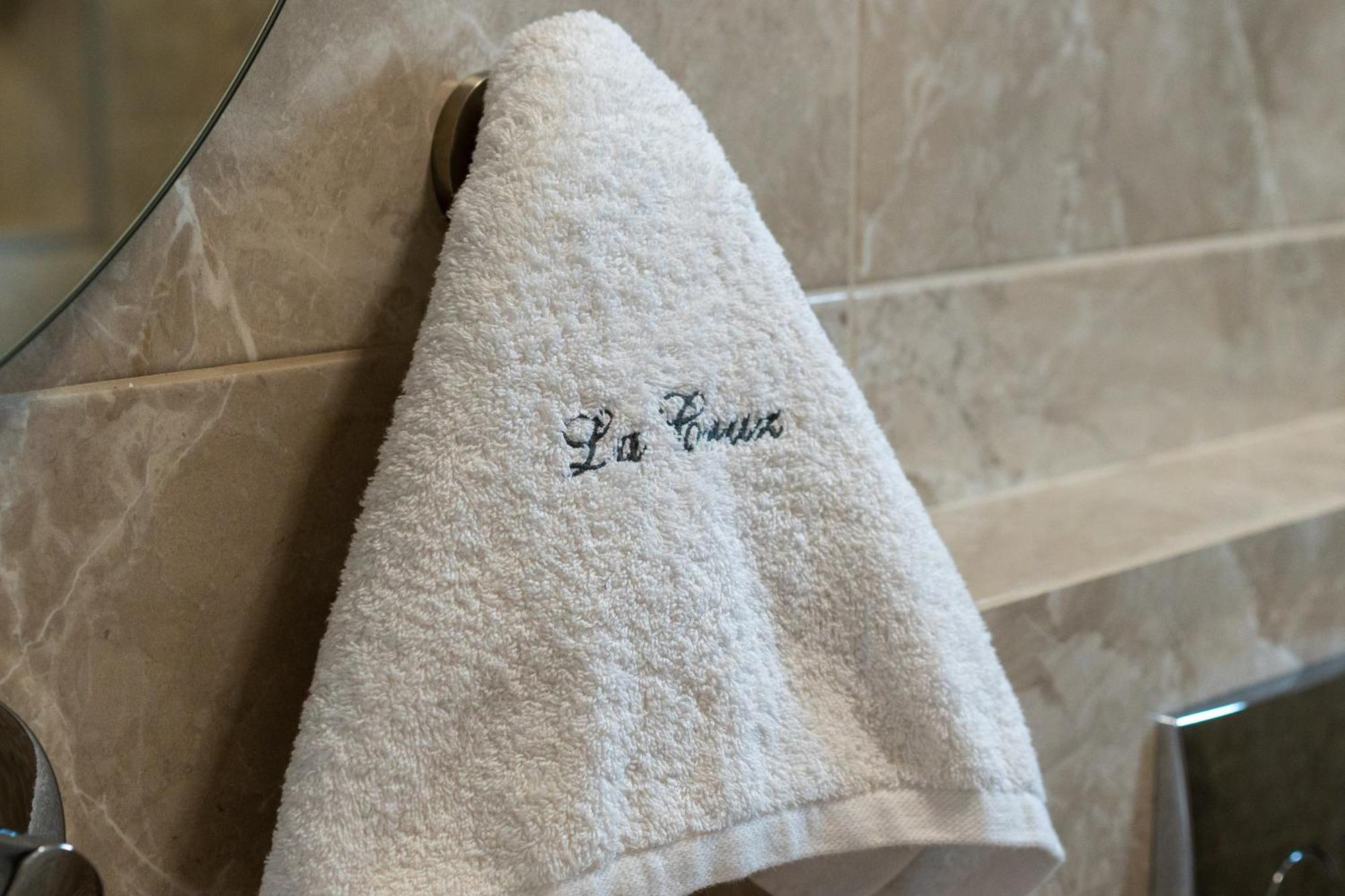 La Cruz Luxury Apartments スタブロス エクステリア 写真